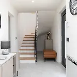 Perla Villa